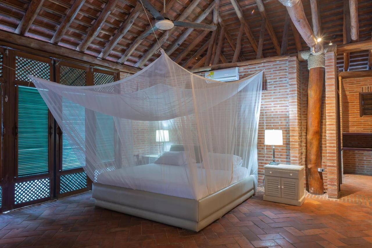 Castillete Hotel & Beach Club Tierra Bomba Exterior photo