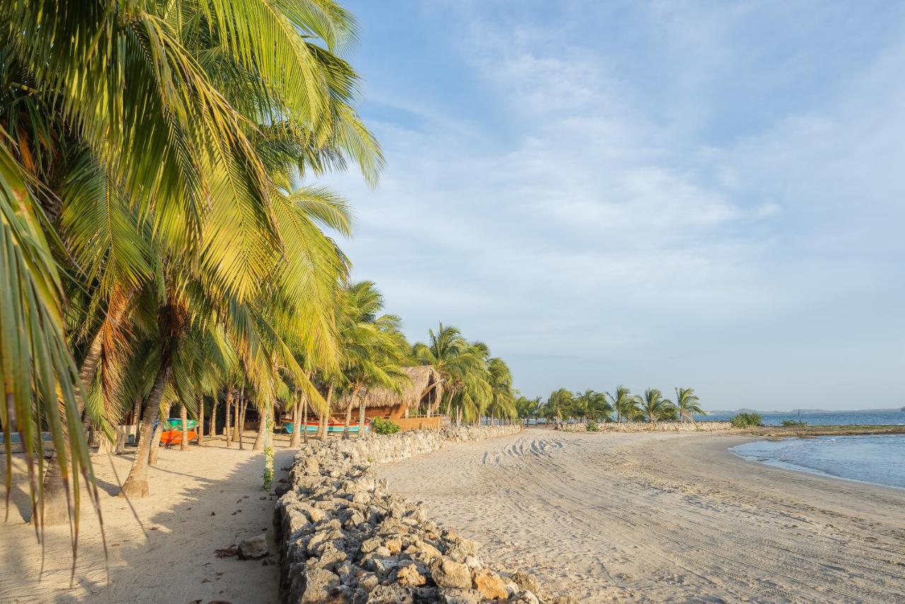 Castillete Hotel & Beach Club Tierra Bomba Exterior photo
