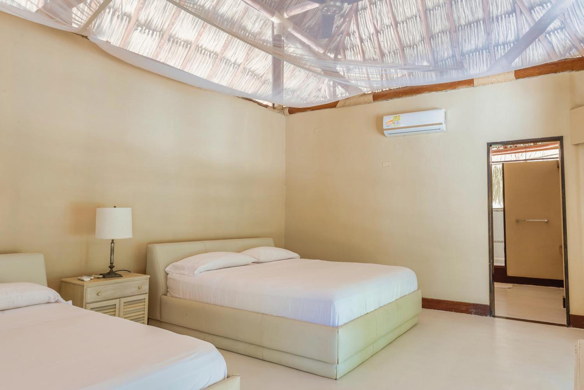 Castillete Hotel & Beach Club Tierra Bomba Exterior photo